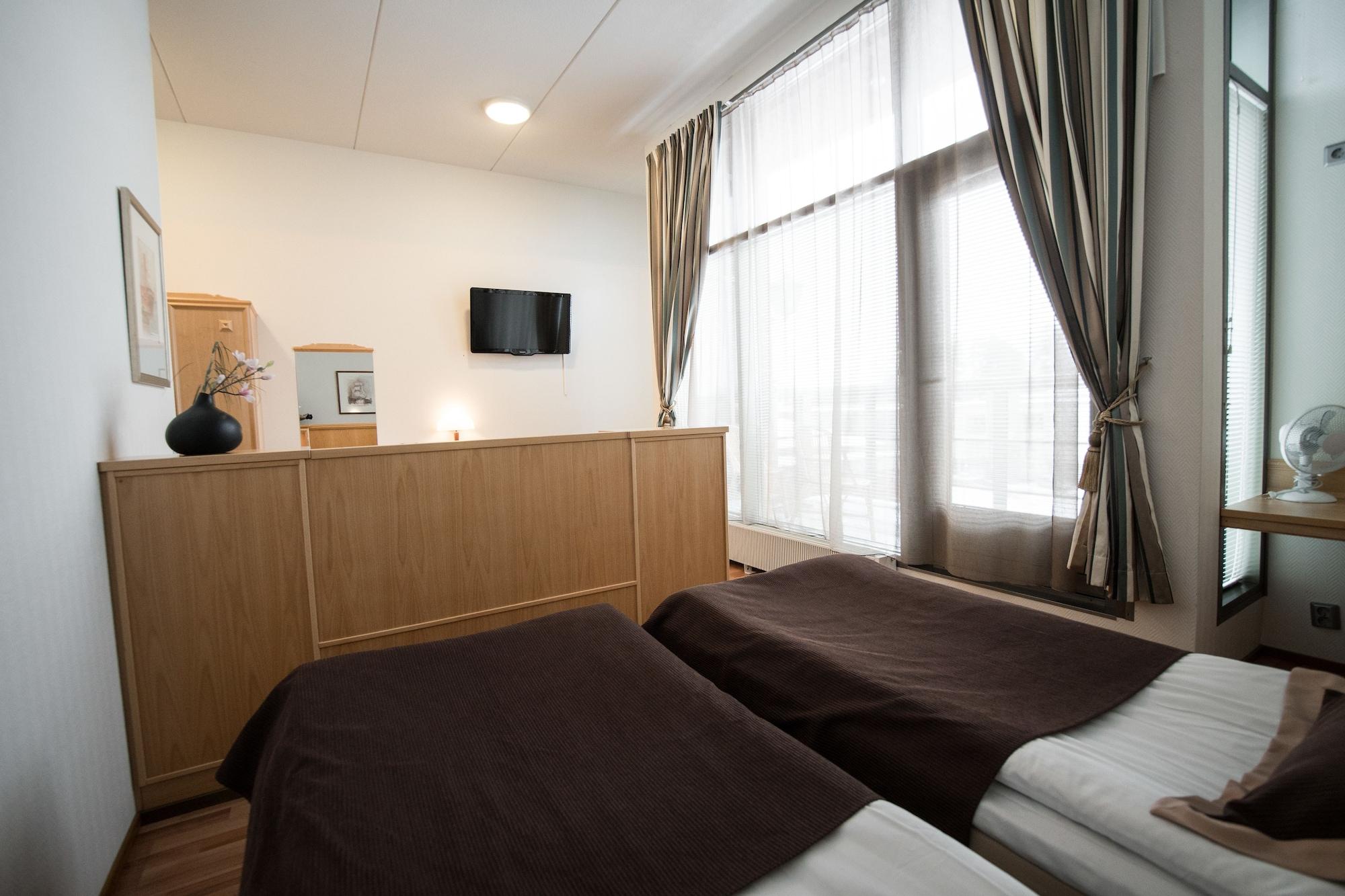 Hotel Vallonia Vaasa Dış mekan fotoğraf